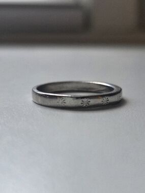 Silver Flower Ring